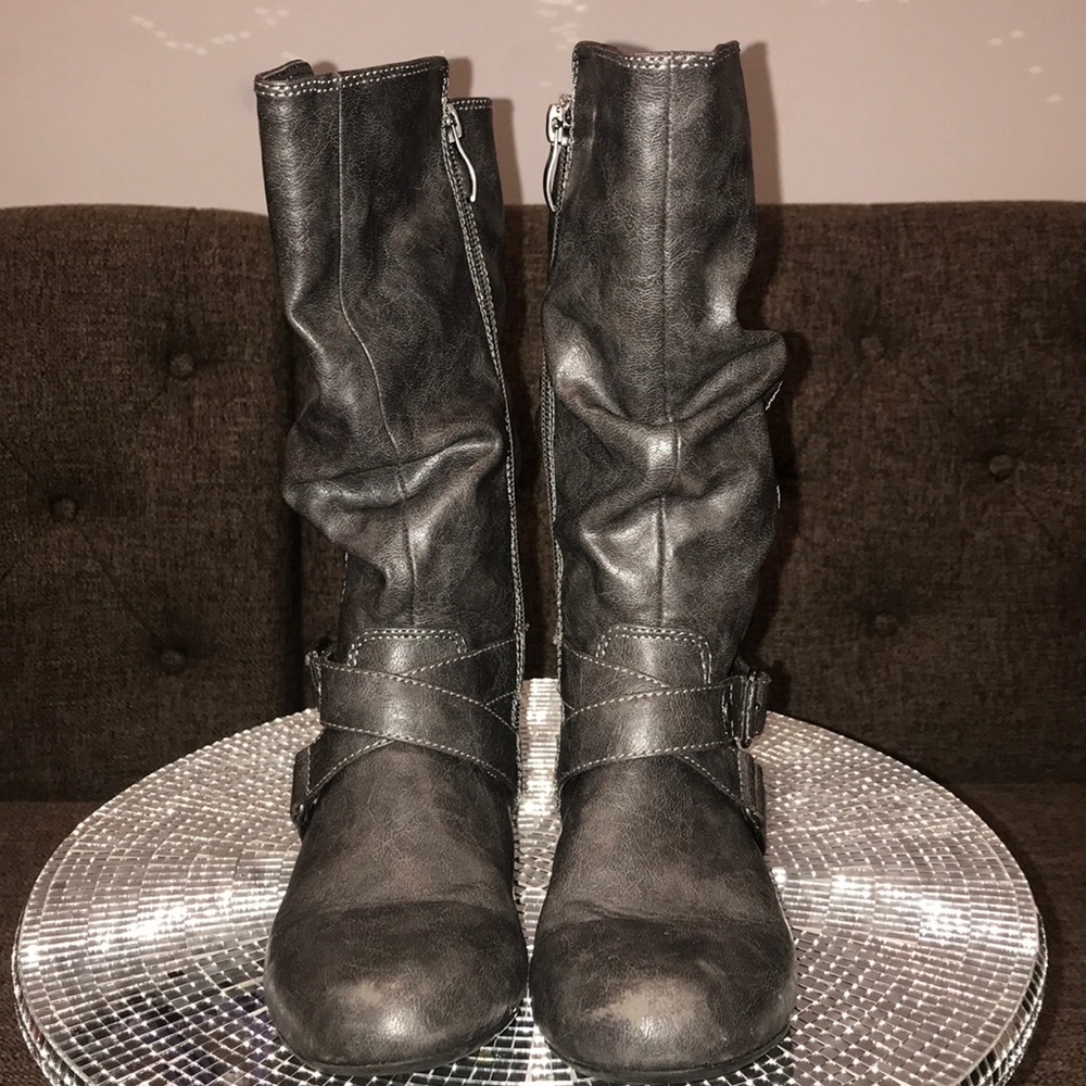 Girls boots
